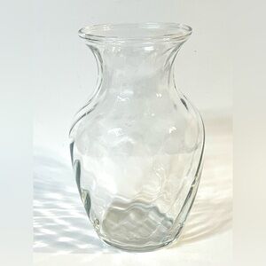 Vintage Indiana Glass Small Clear Spiral Swirl Flower Vase 5.5 in Height